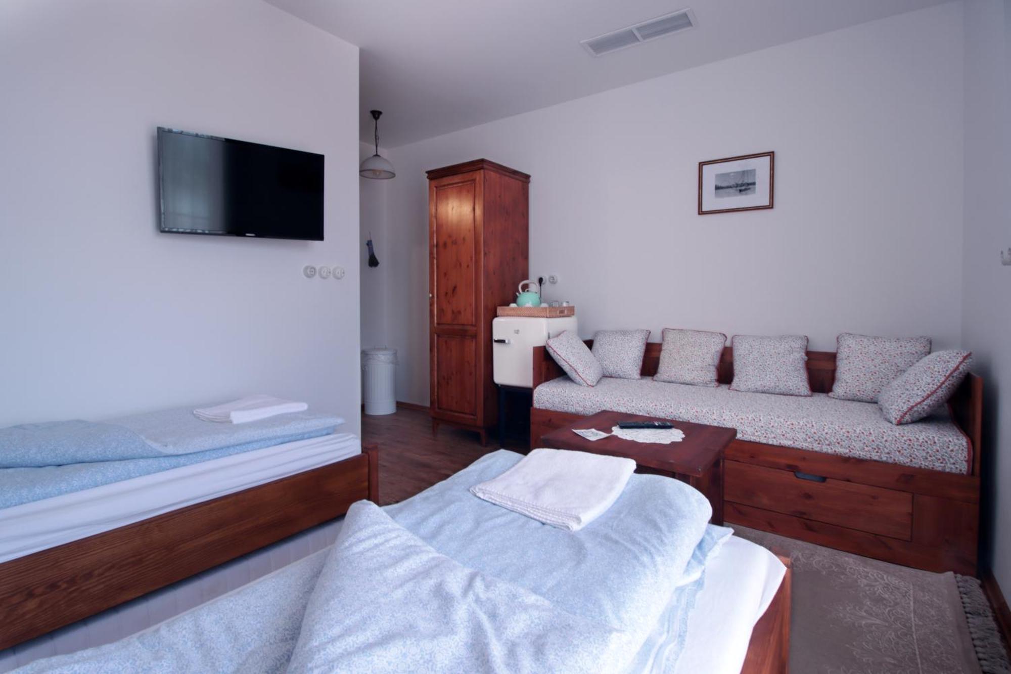 Szazesztendos Reveszhaz Apartman Szigetmonostor ภายนอก รูปภาพ